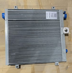 Két giải nhiệt máy nén khí